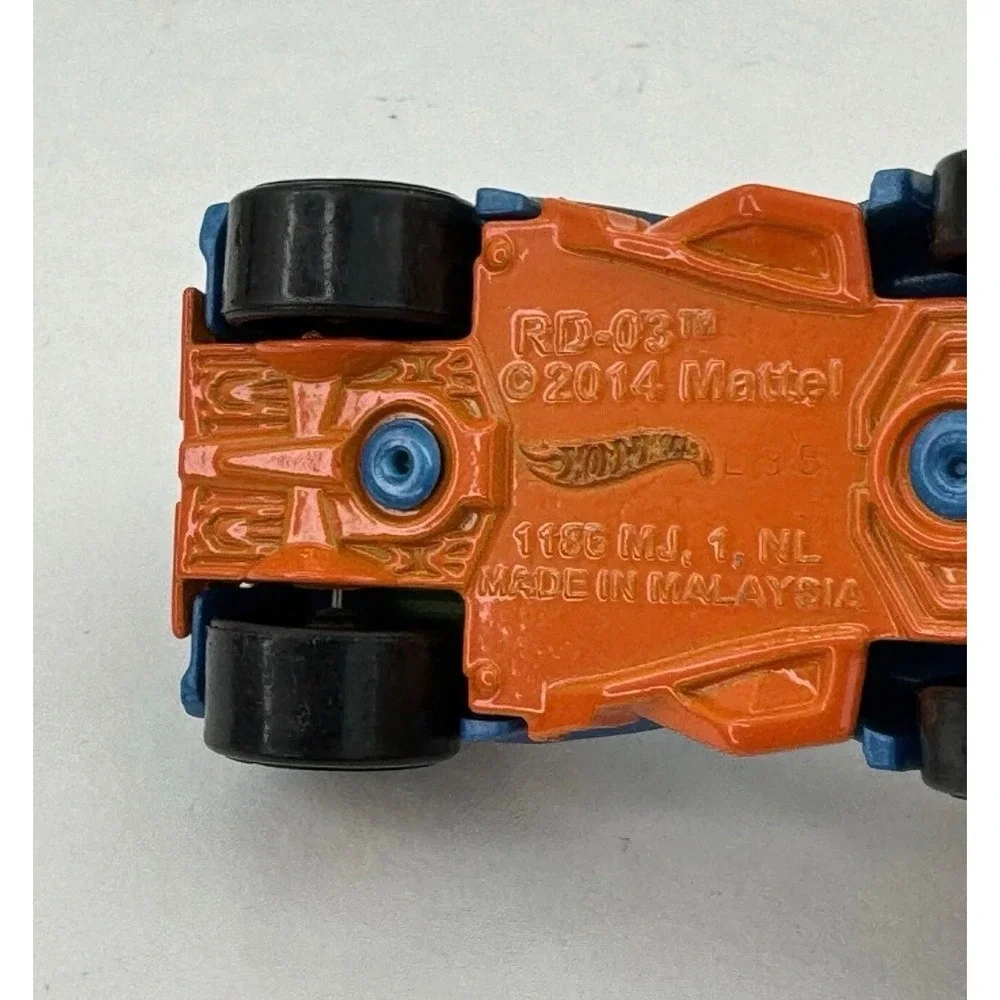 Hot Wheels RD-03 2014 Mattel Blue Orange Racing Diecast Toy Car‎ Number 3